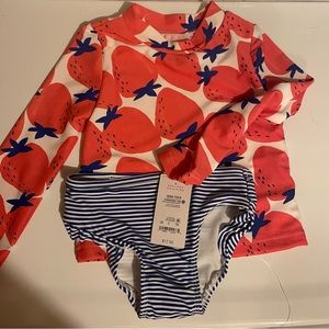 Girl’s rash guard swimsuit 3T